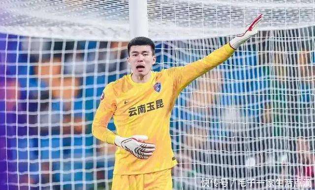 九游体育-穆古鲁扎重返赛场，出色发挥首场状态出色，皇家马德里观众沸腾！再创辉煌时刻-九游体育