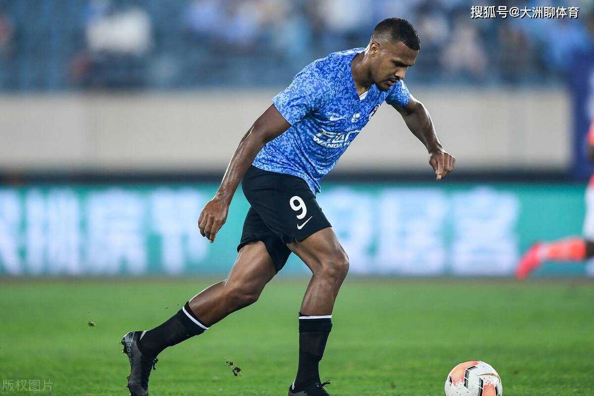 犹他爵士迎中超关键赛，冲刺阶段调整名单，质疑声仍在，赛程密集仍需轮换